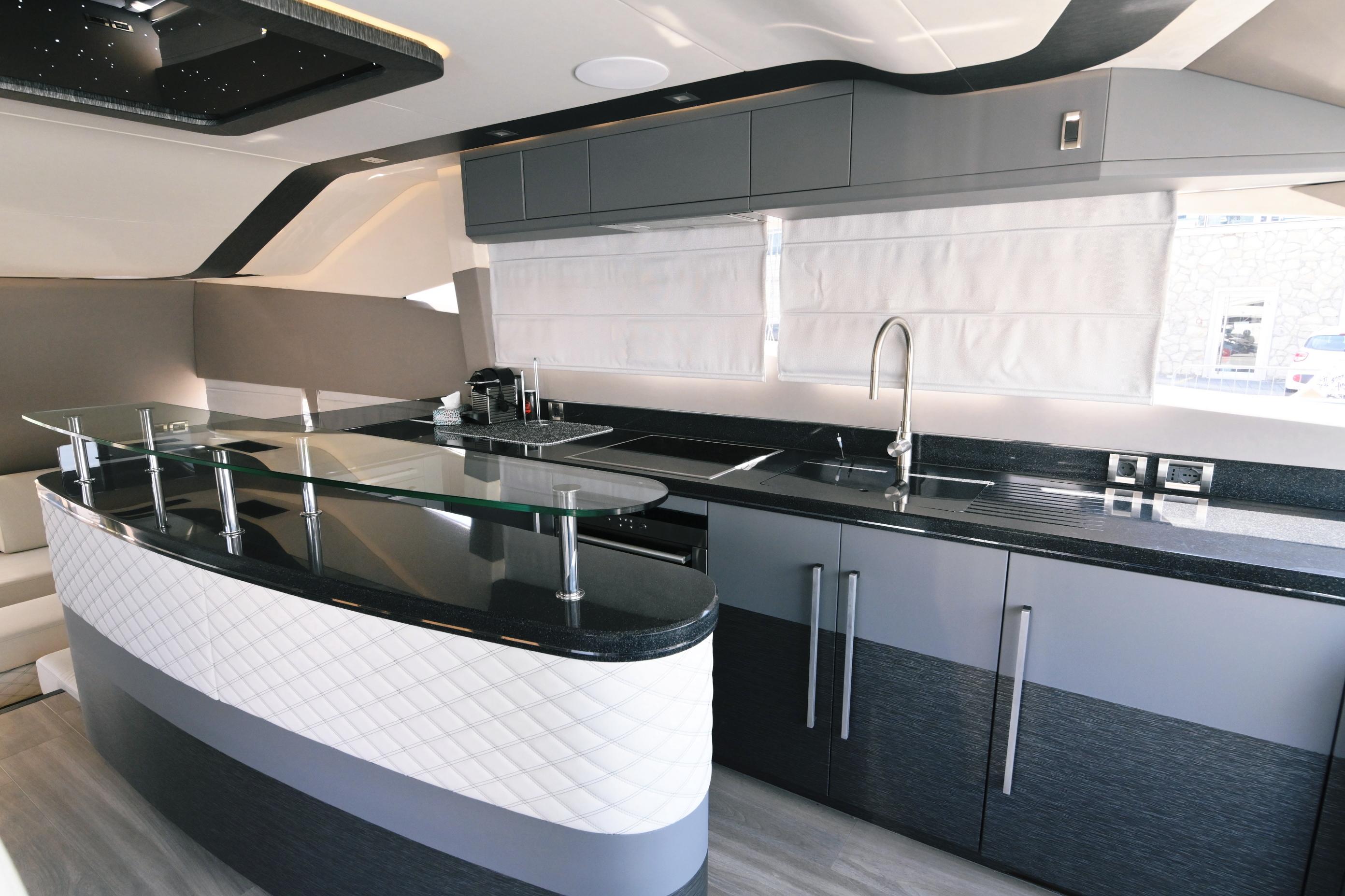 Galeon 640 Fly, picture 11