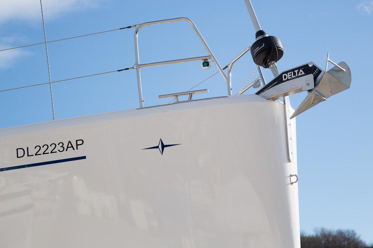 Bavaria C42, picture 4