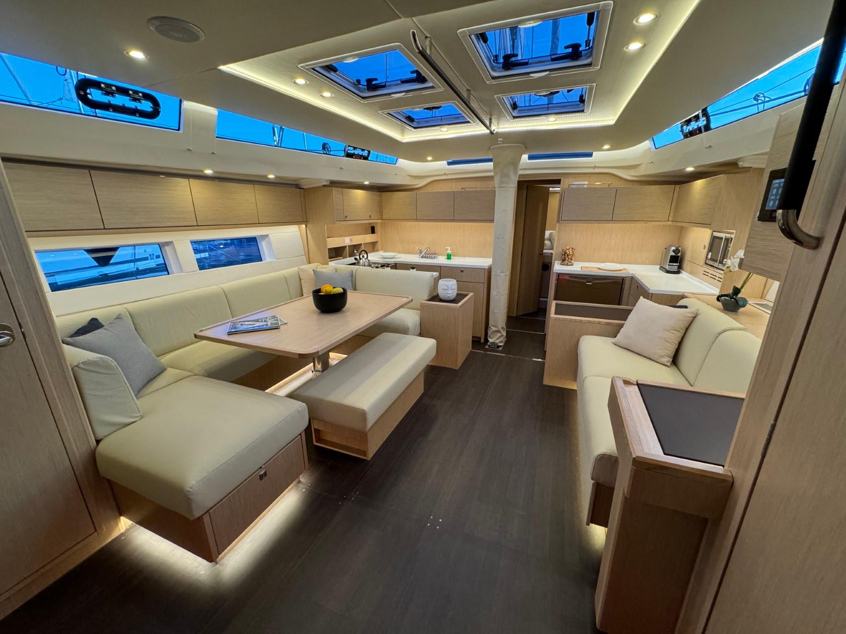 Bavaria C57 Style - 5 + 1 cab., picture 31