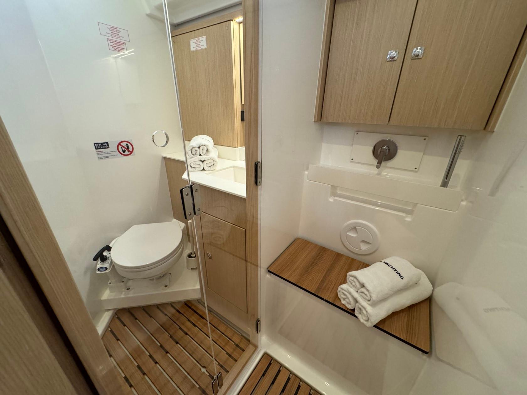 Bavaria C57 Style - 5 + 1 cab., picture 49