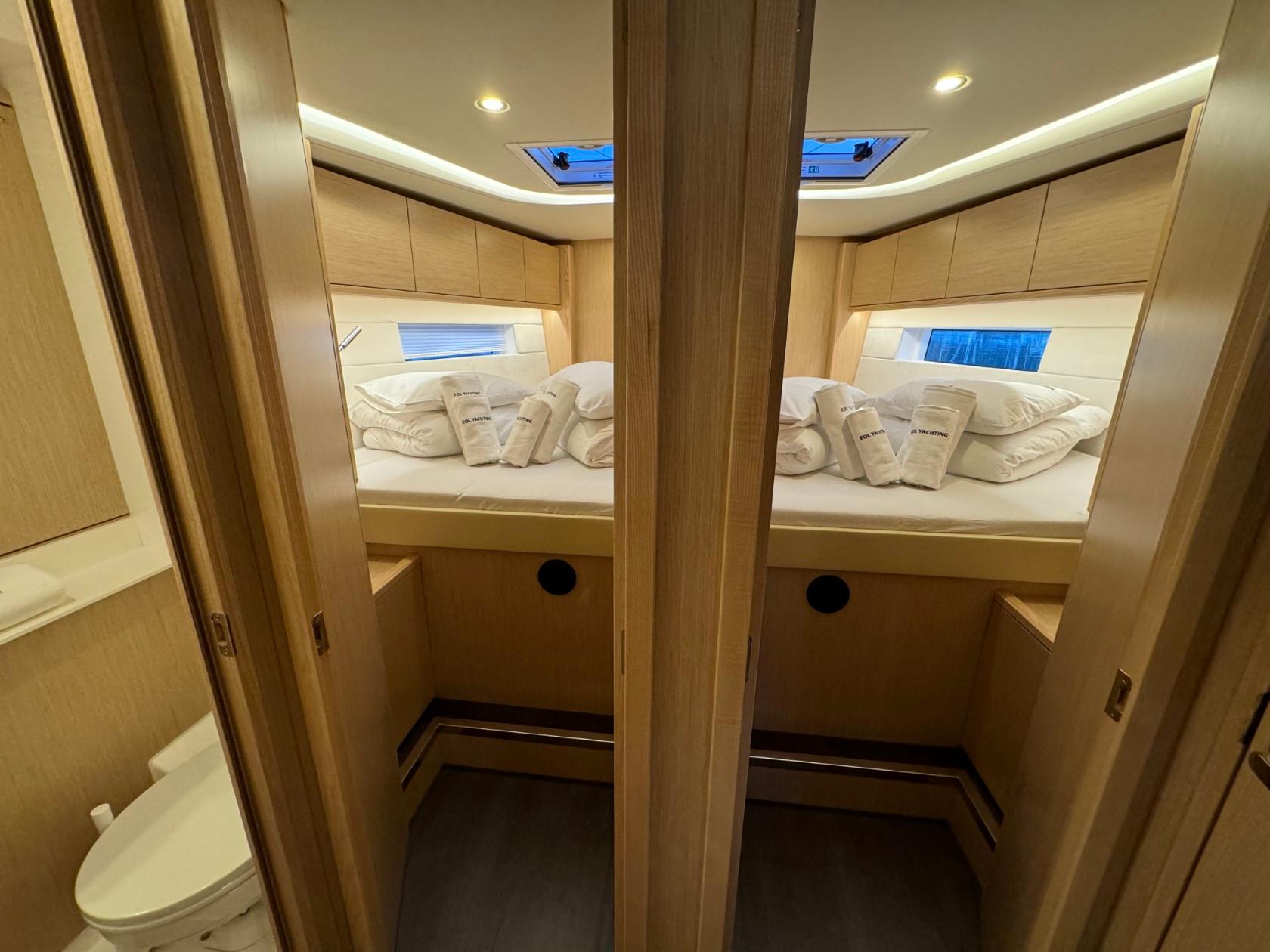 Bavaria C57 Style - 5 + 1 cab., picture 51