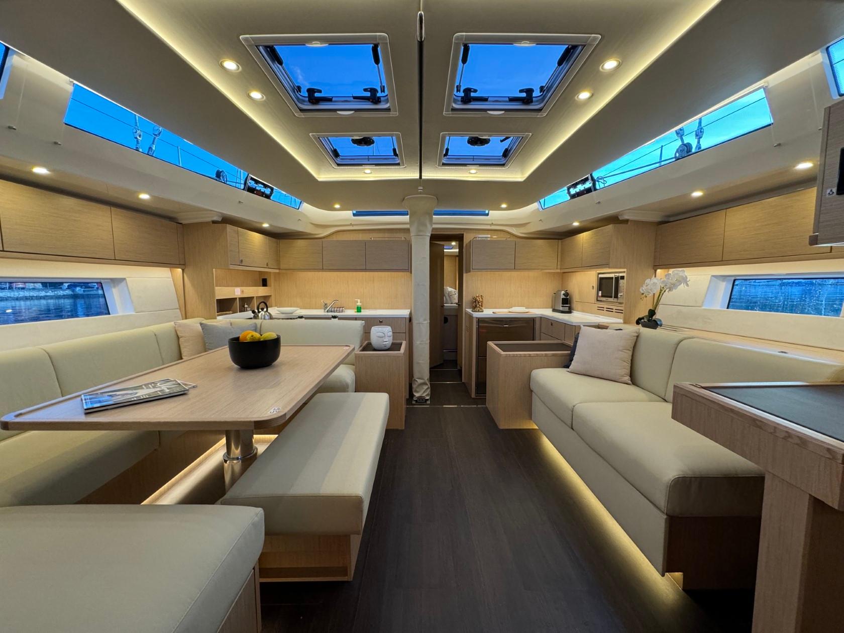 Bavaria C57 Style - 5 + 1 cab., picture 29