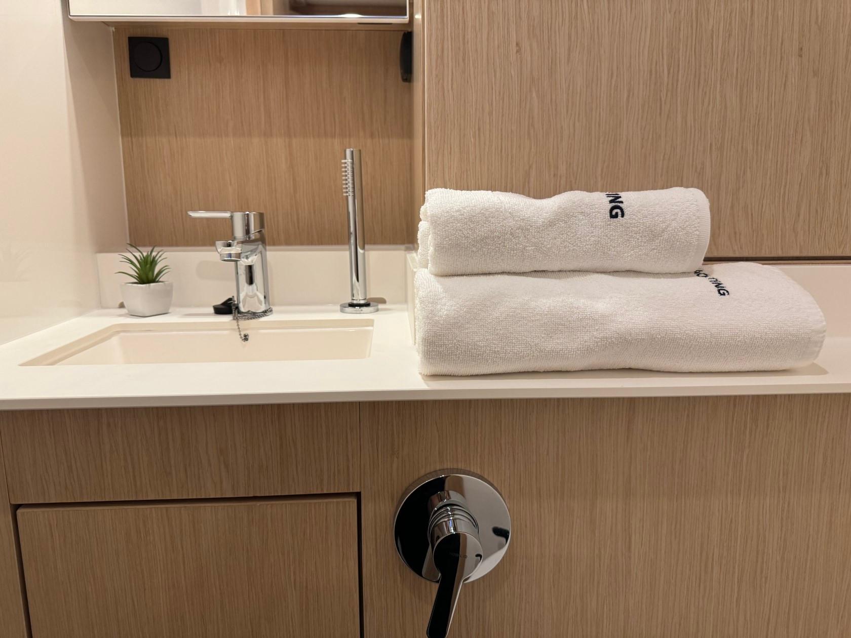 Bavaria C57 Style - 5 + 1 cab., picture 56