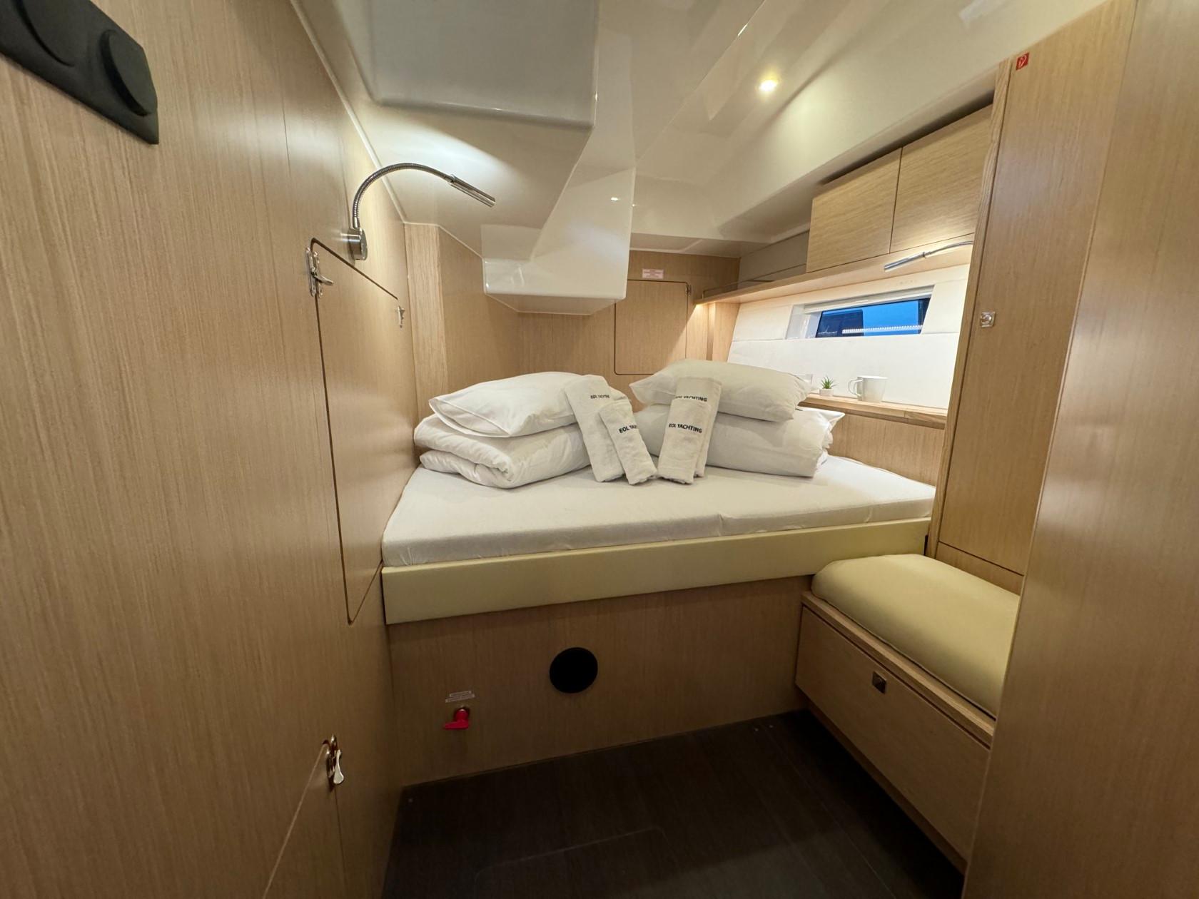 Bavaria C57 Style - 5 + 1 cab., picture 46