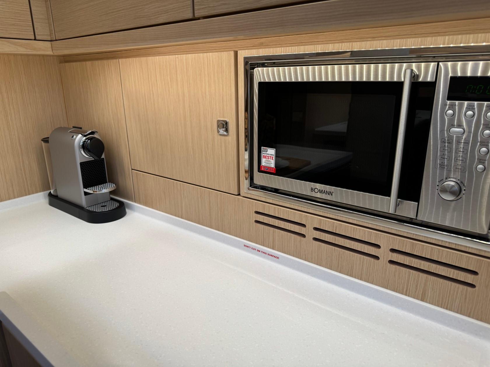 Bavaria C57 Style - 5 + 1 cab., picture 40