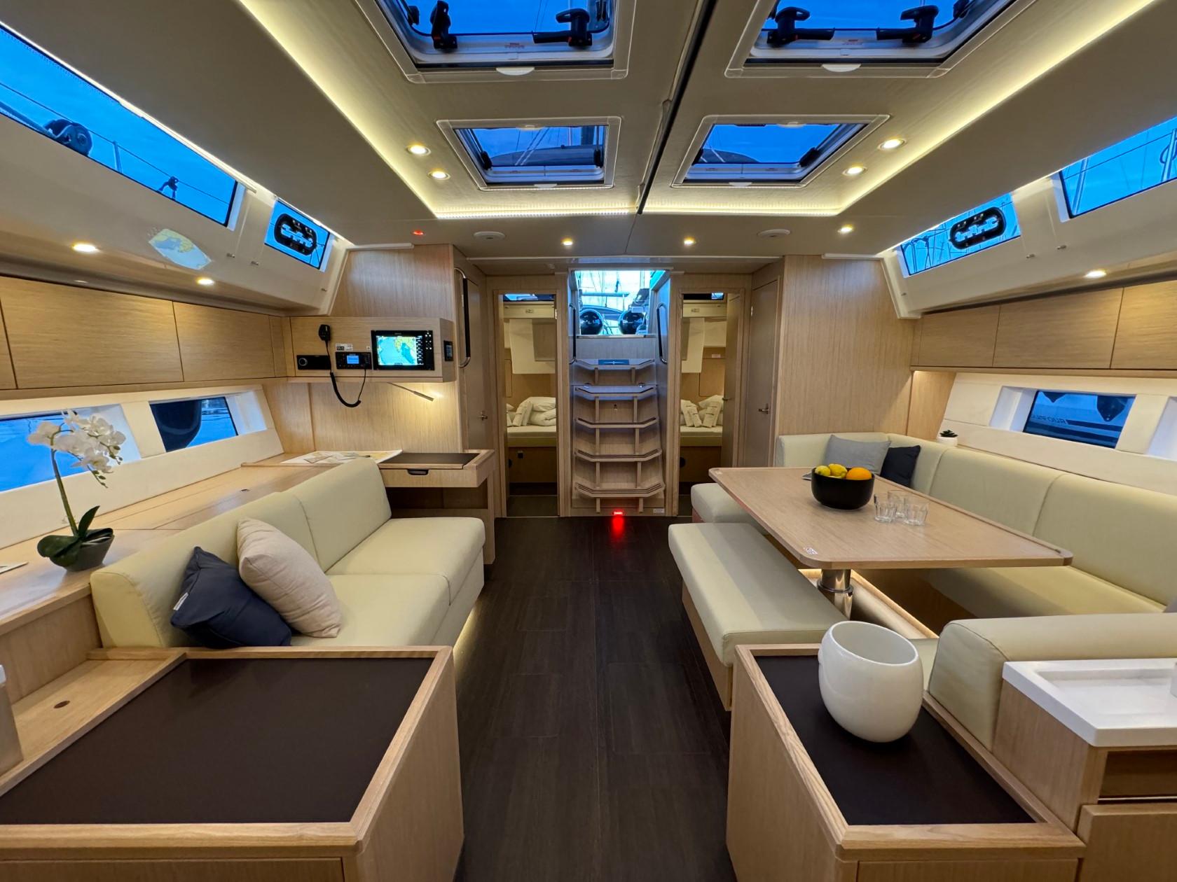 Bavaria C57 Style - 5 + 1 cab., picture 32