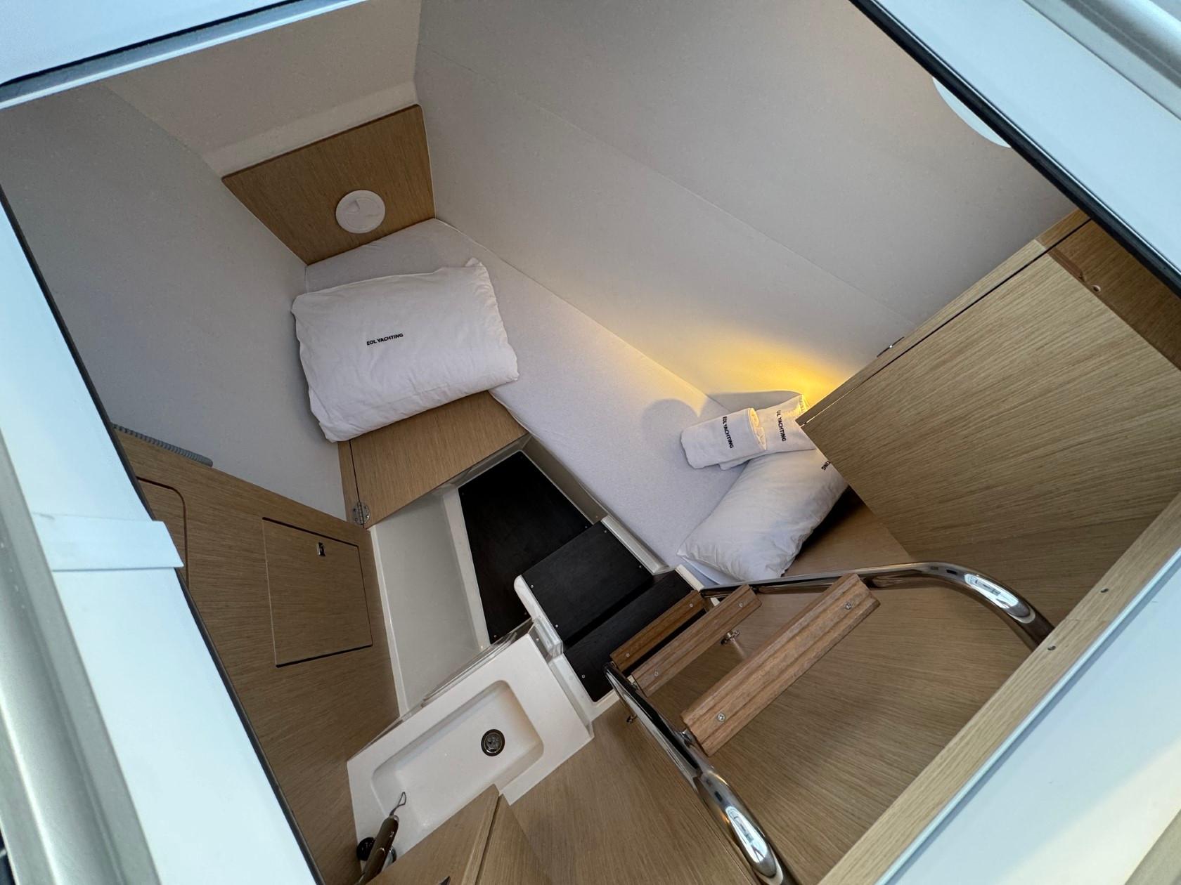 Bavaria C57 Style - 5 + 1 cab., picture 57