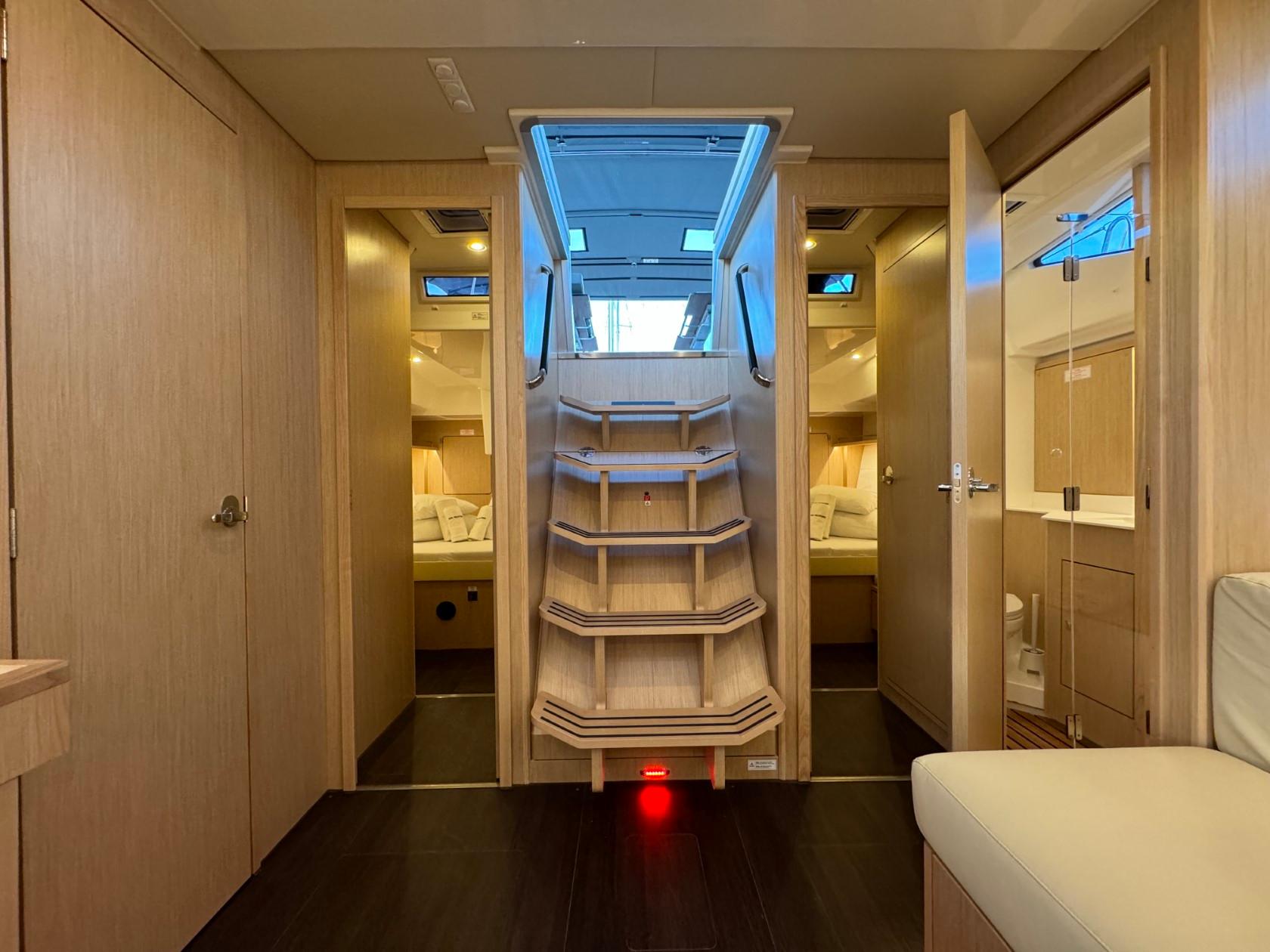 Bavaria C57 Style - 5 + 1 cab., picture 45