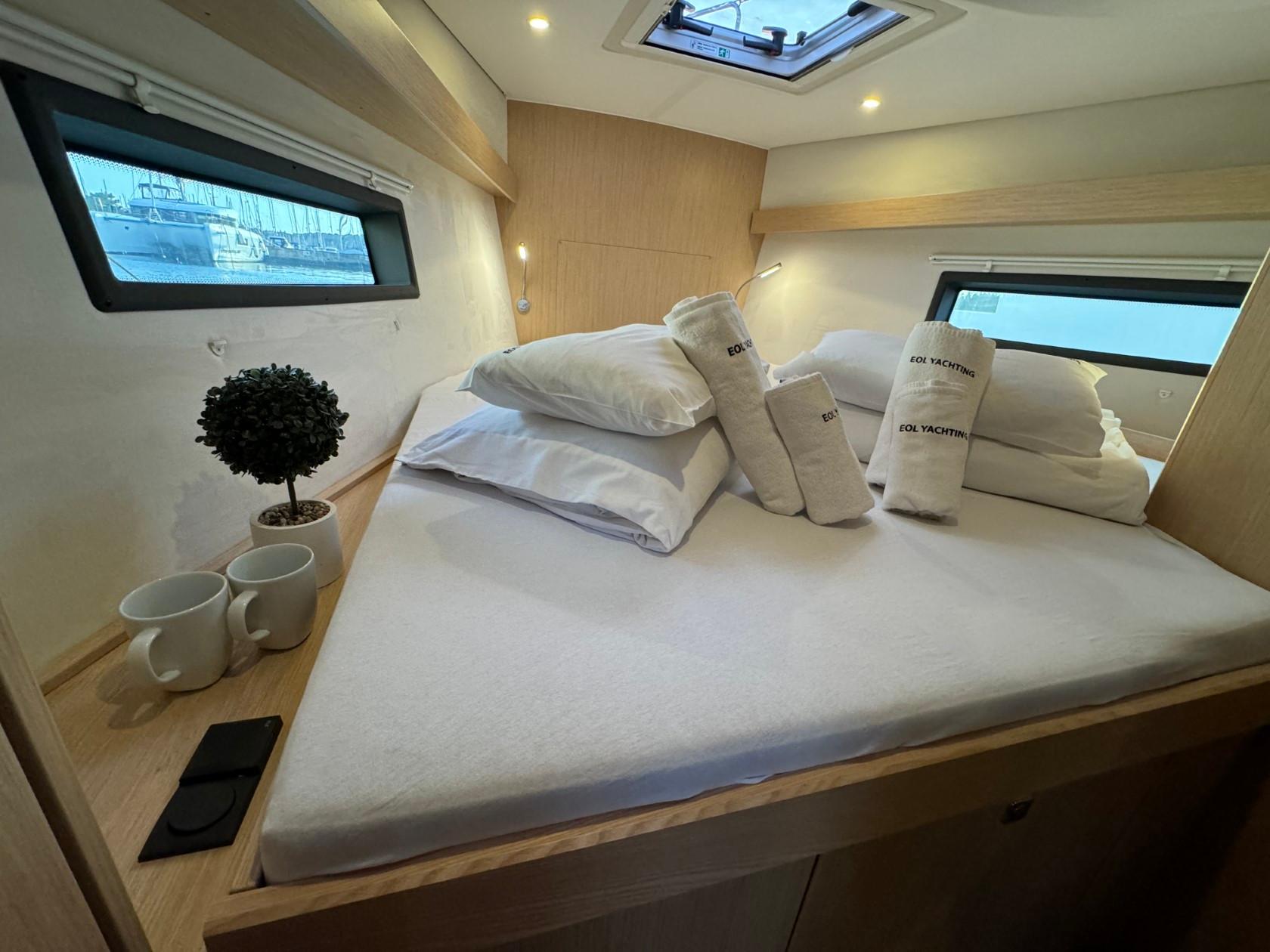 Bavaria C42, picture 36