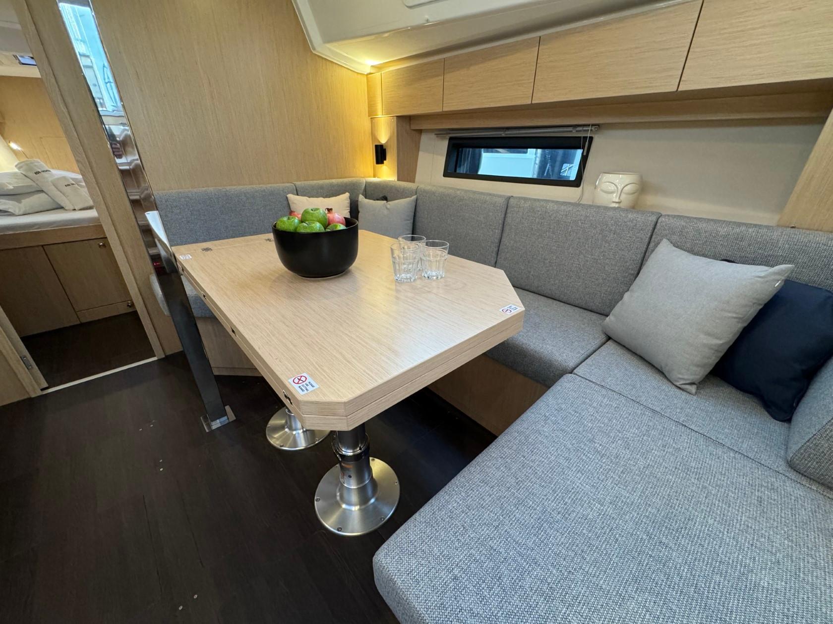 Bavaria C42, picture 28