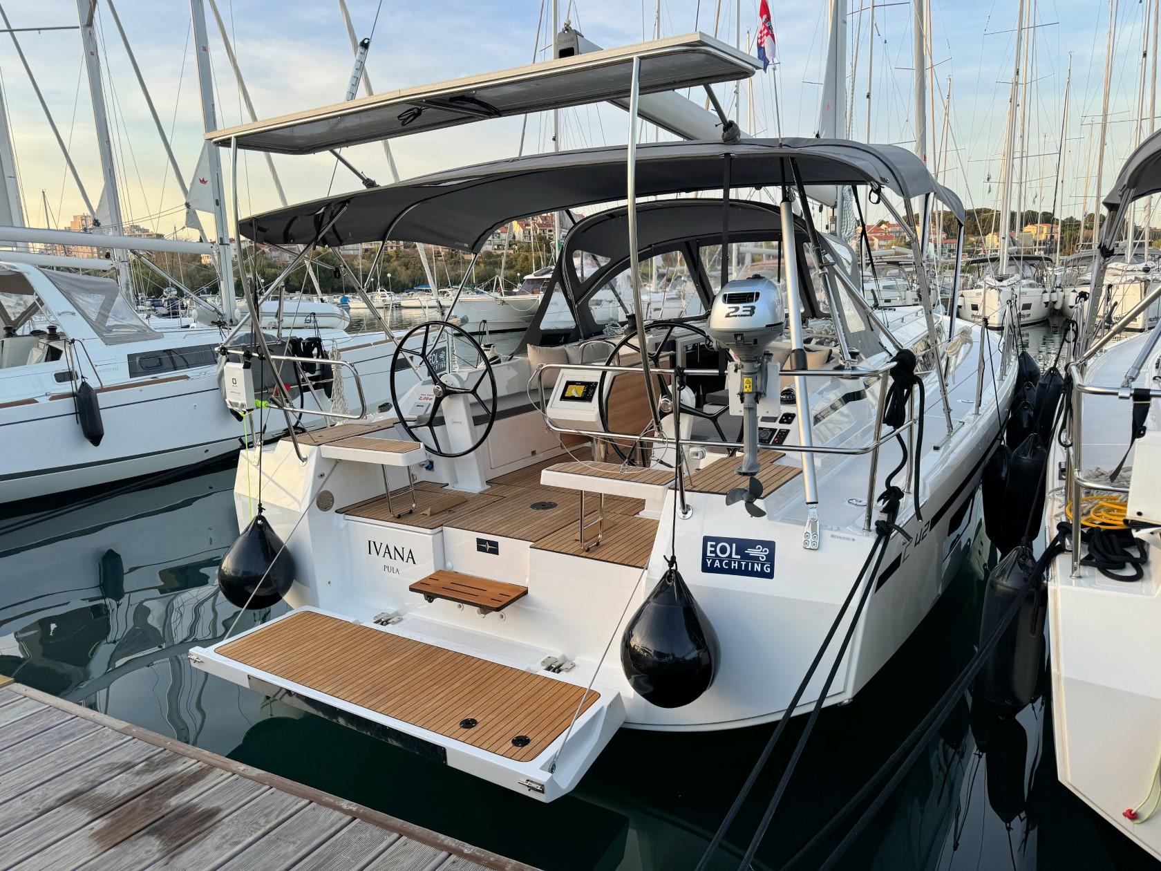 Bavaria C42, picture 5