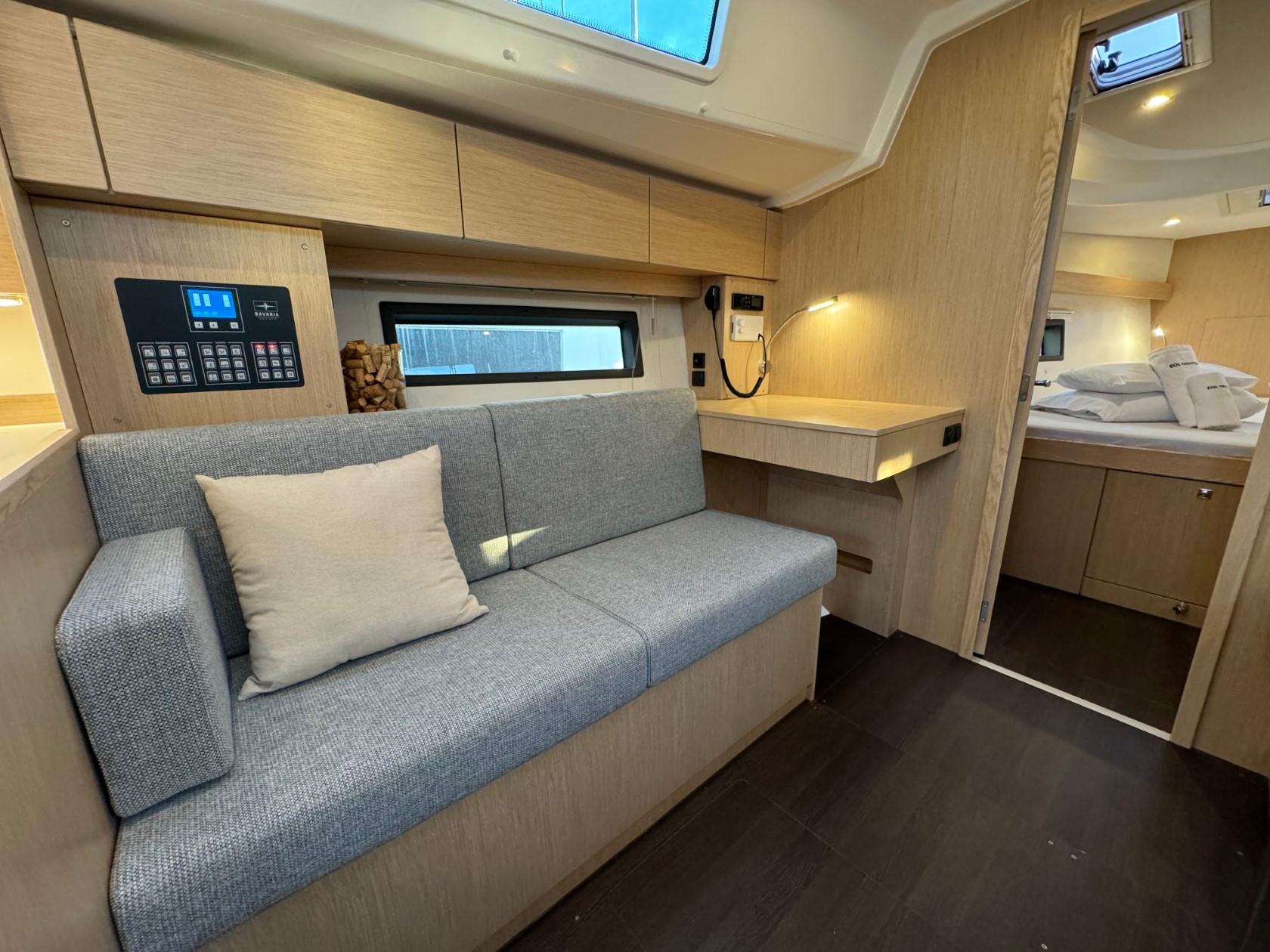 Bavaria C42, picture 29