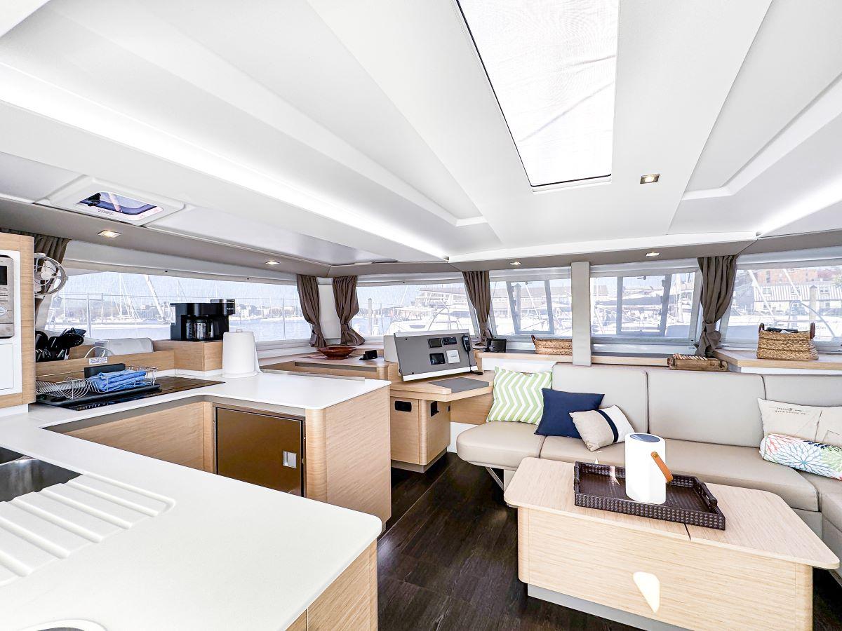 Fountaine Pajot Astrea 42 Maestro, picture 11
