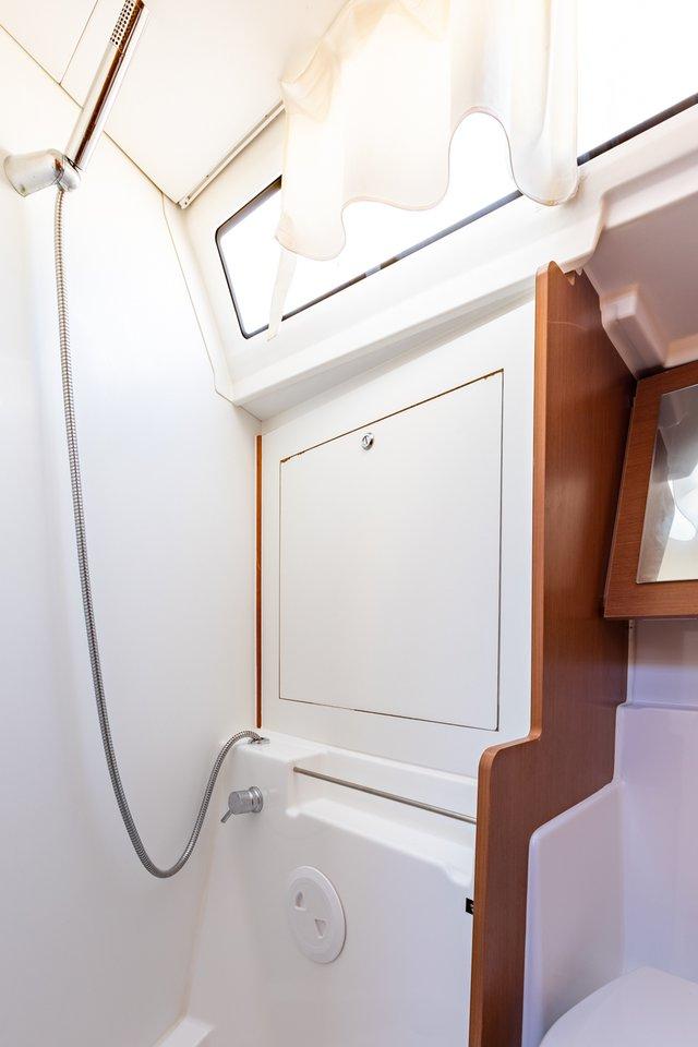 Oceanis 41.1, picture 15