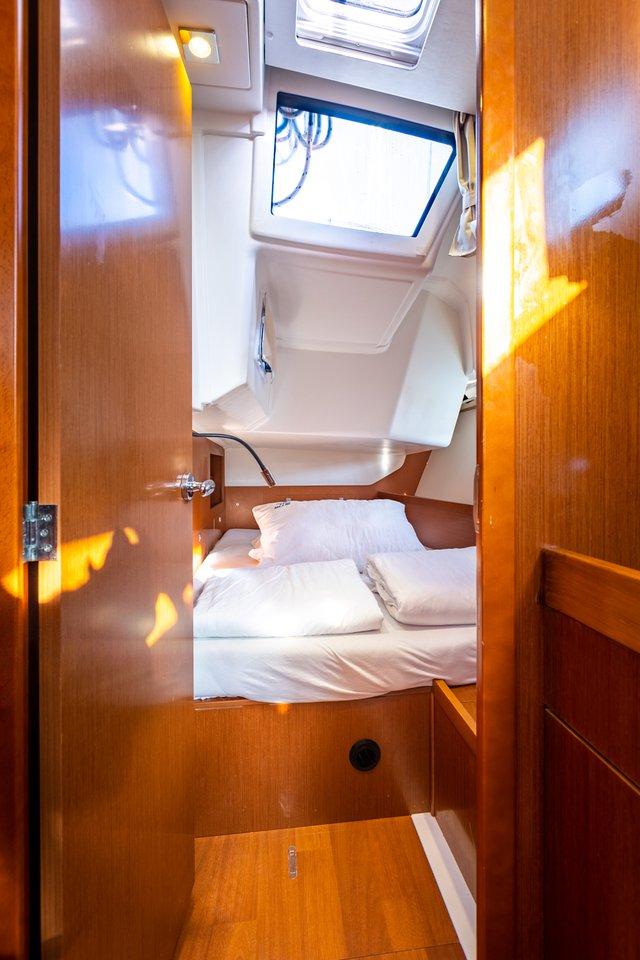 Oceanis 41.1, picture 12