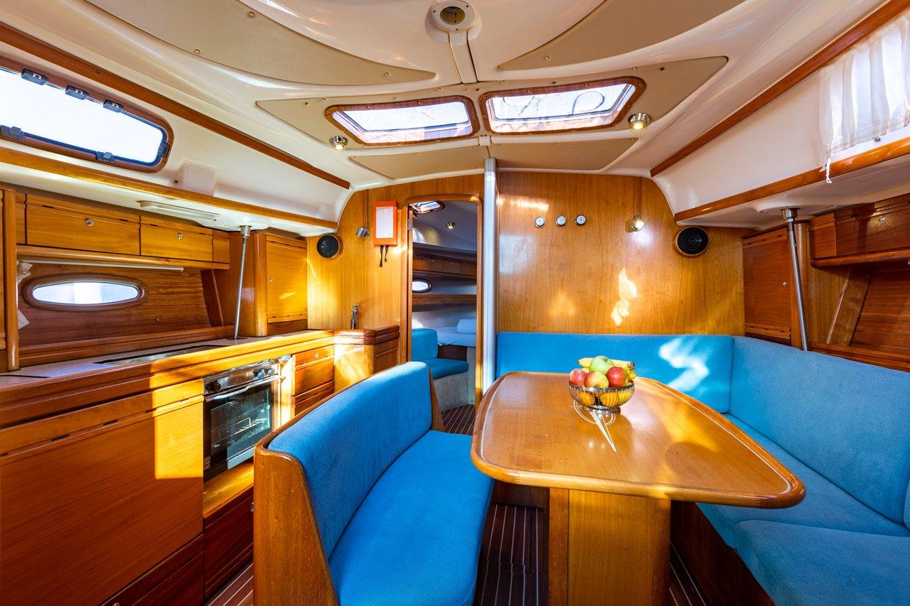 Bavaria 39 Cruiser, picture 5