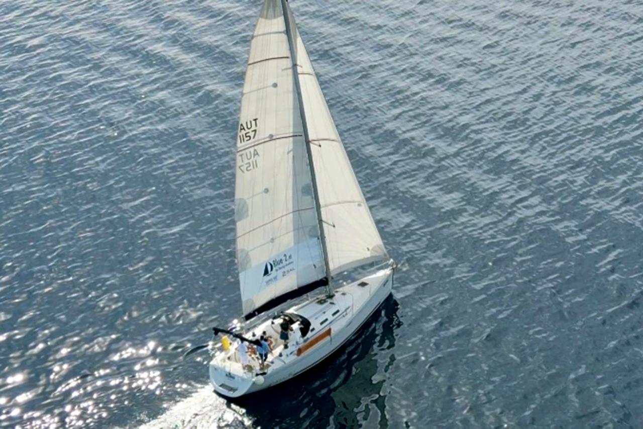 First 40.7, picture 3