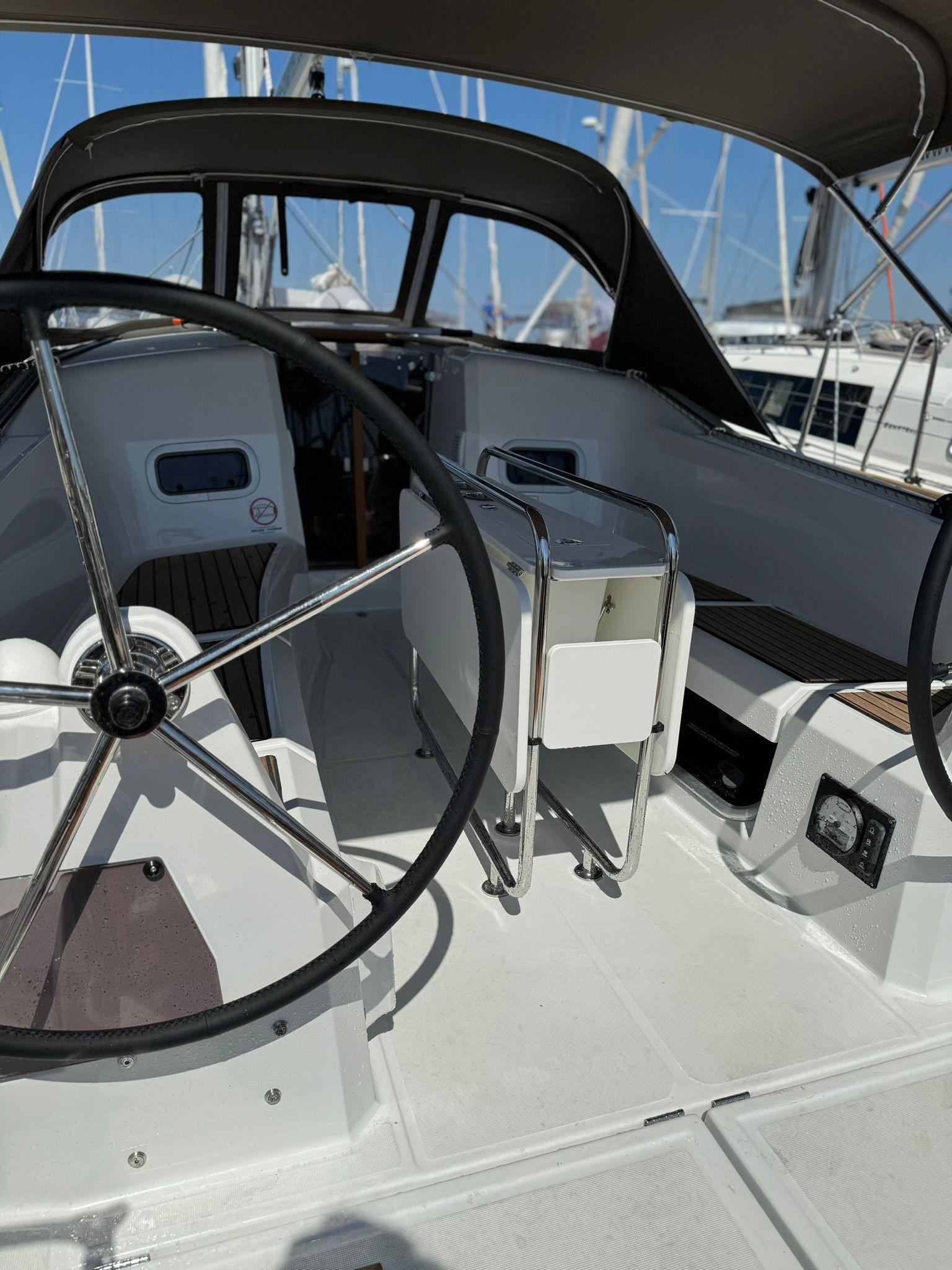 Sun Odyssey 349 - 3 cab., picture 3