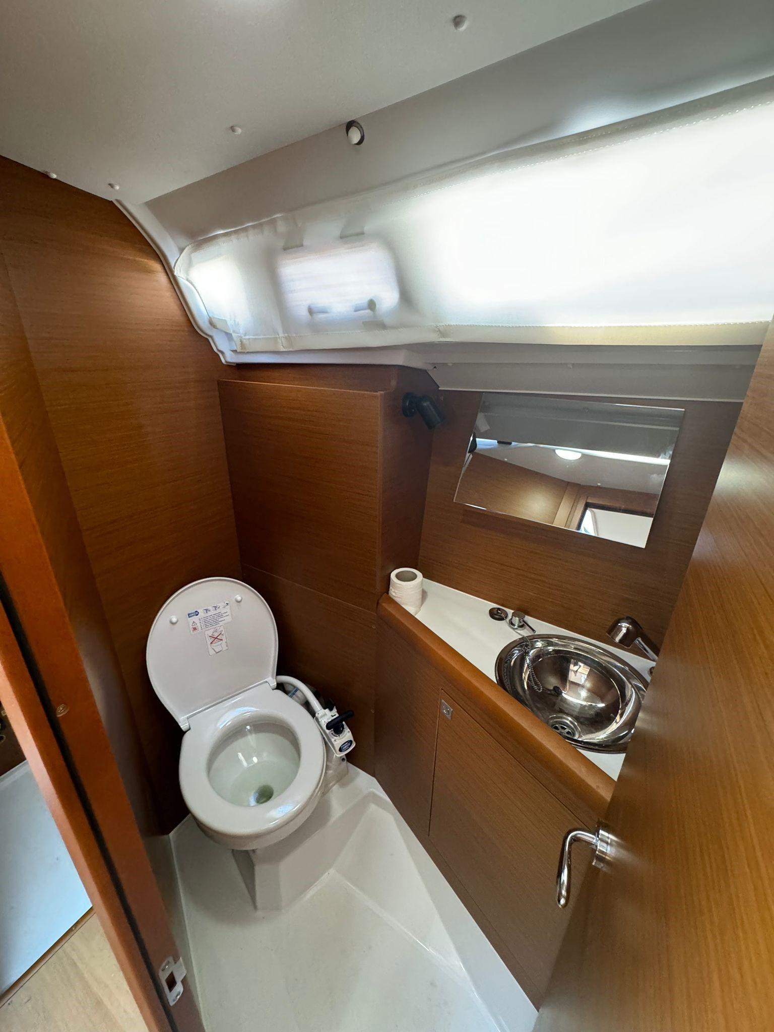 Sun Odyssey 349 - 3 cab., picture 12