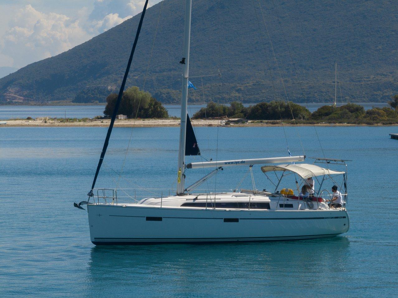Bavaria Cruiser 37 - 3 cab., picture 3