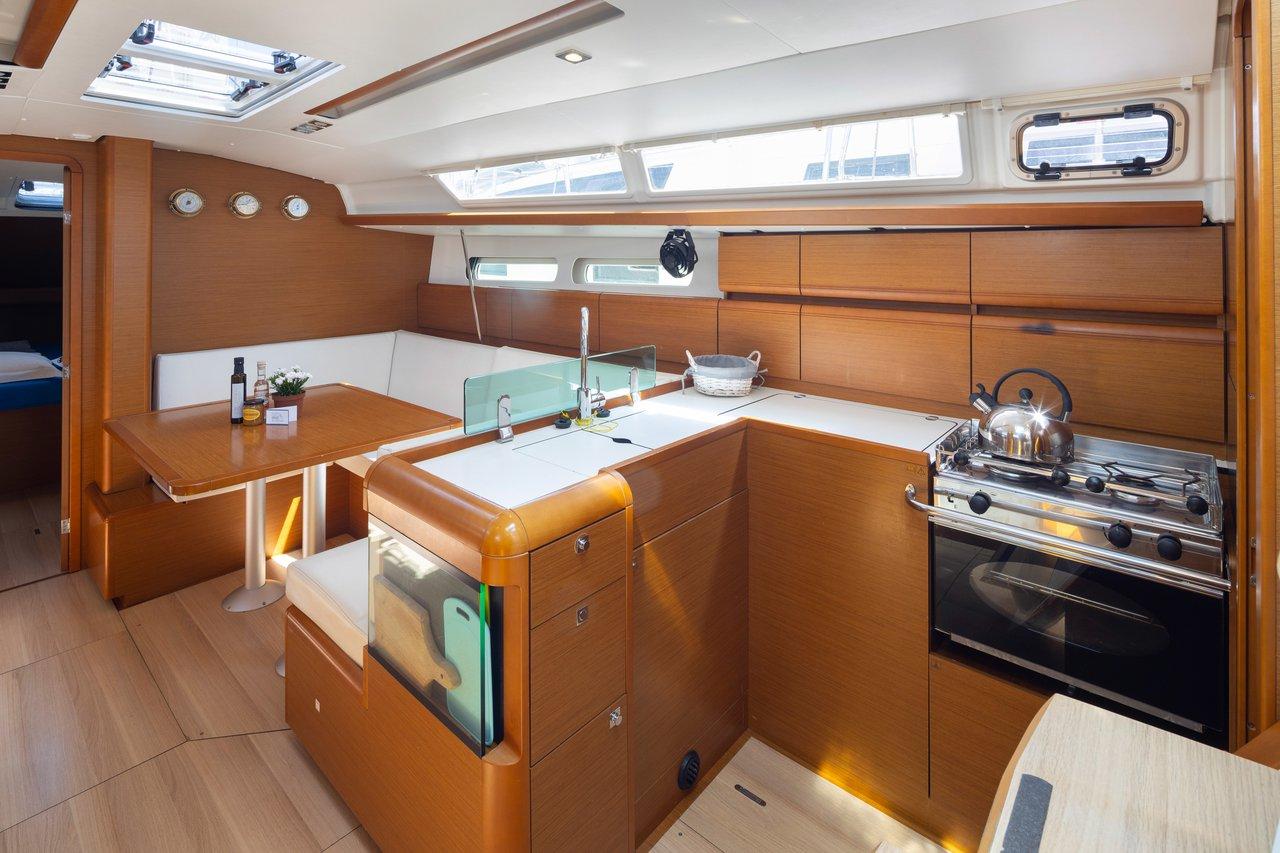 Sun Odyssey 419 - 3 cab., picture 9