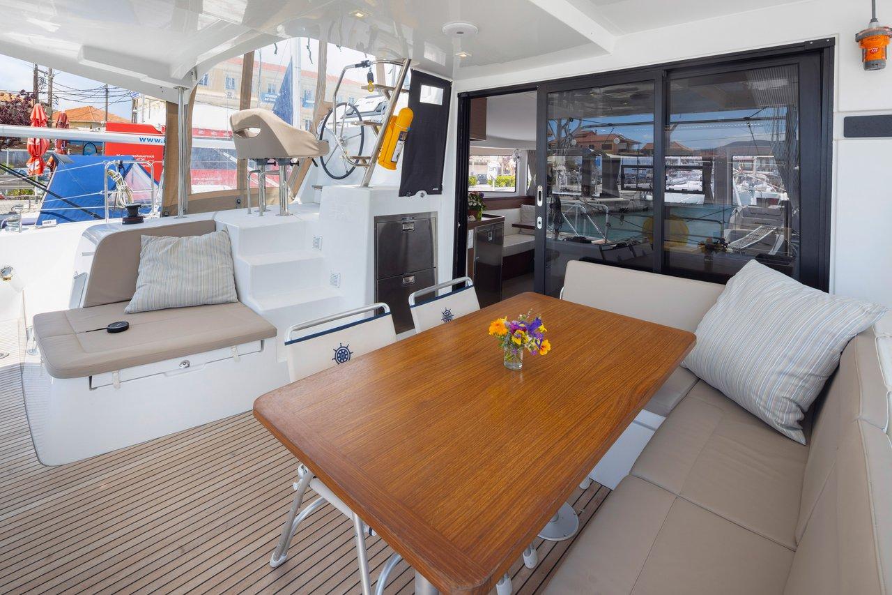 Lagoon 42 - 4 + 2 cab., picture 10