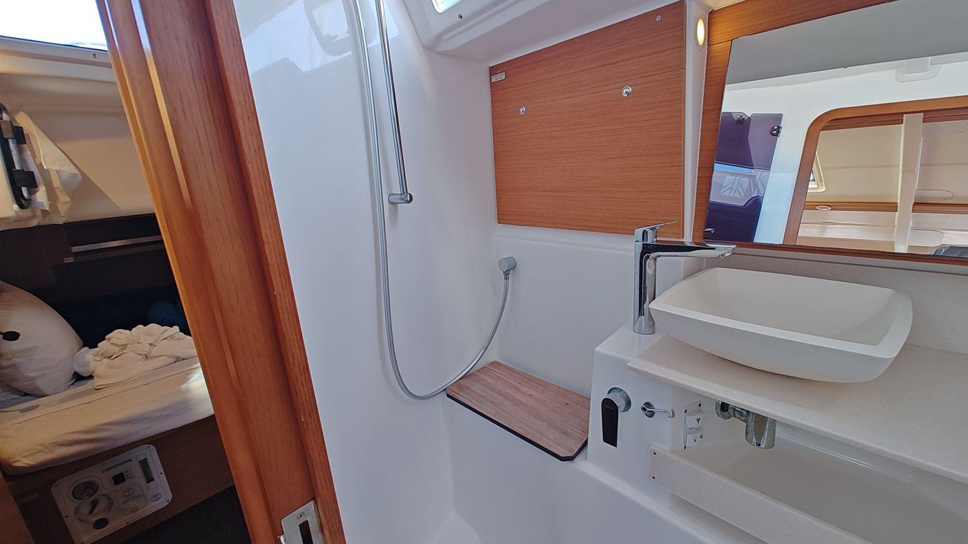 Dufour 430 - Dancer, picture 14