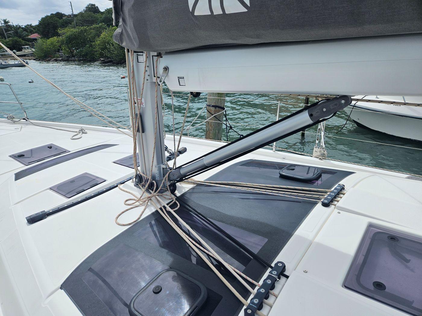 Dufour 430 - Dancer, picture 7