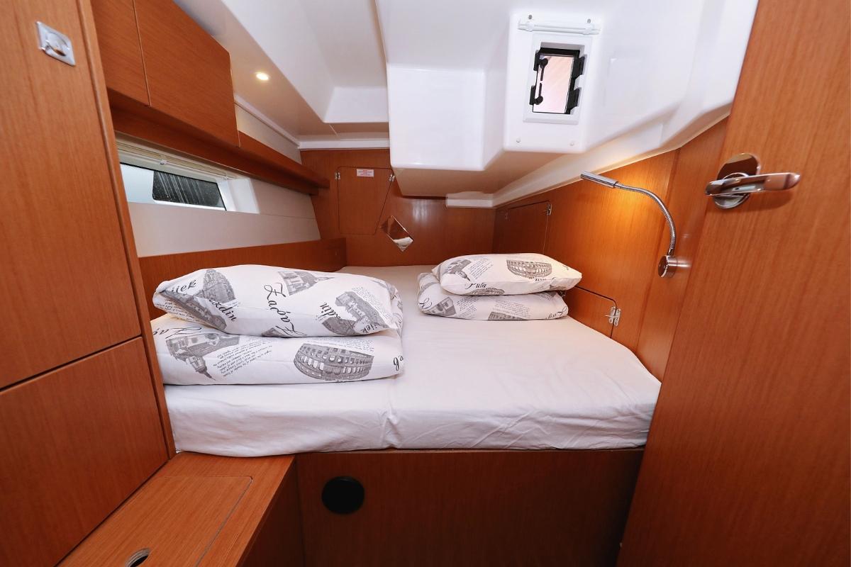 Bavaria C45 Holiday - 5 cab., picture 13