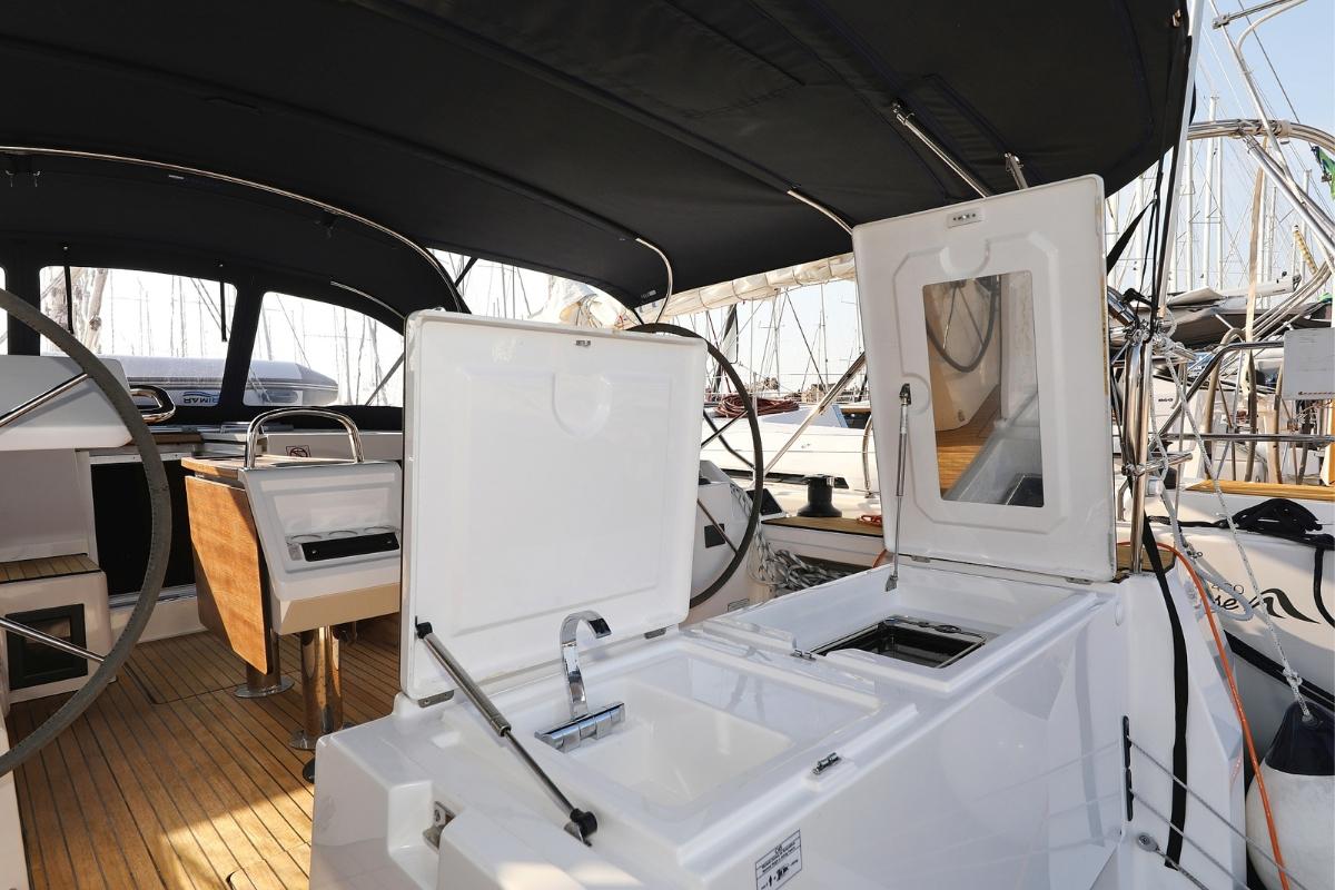 Bavaria C45 Holiday - 5 cab., picture 8