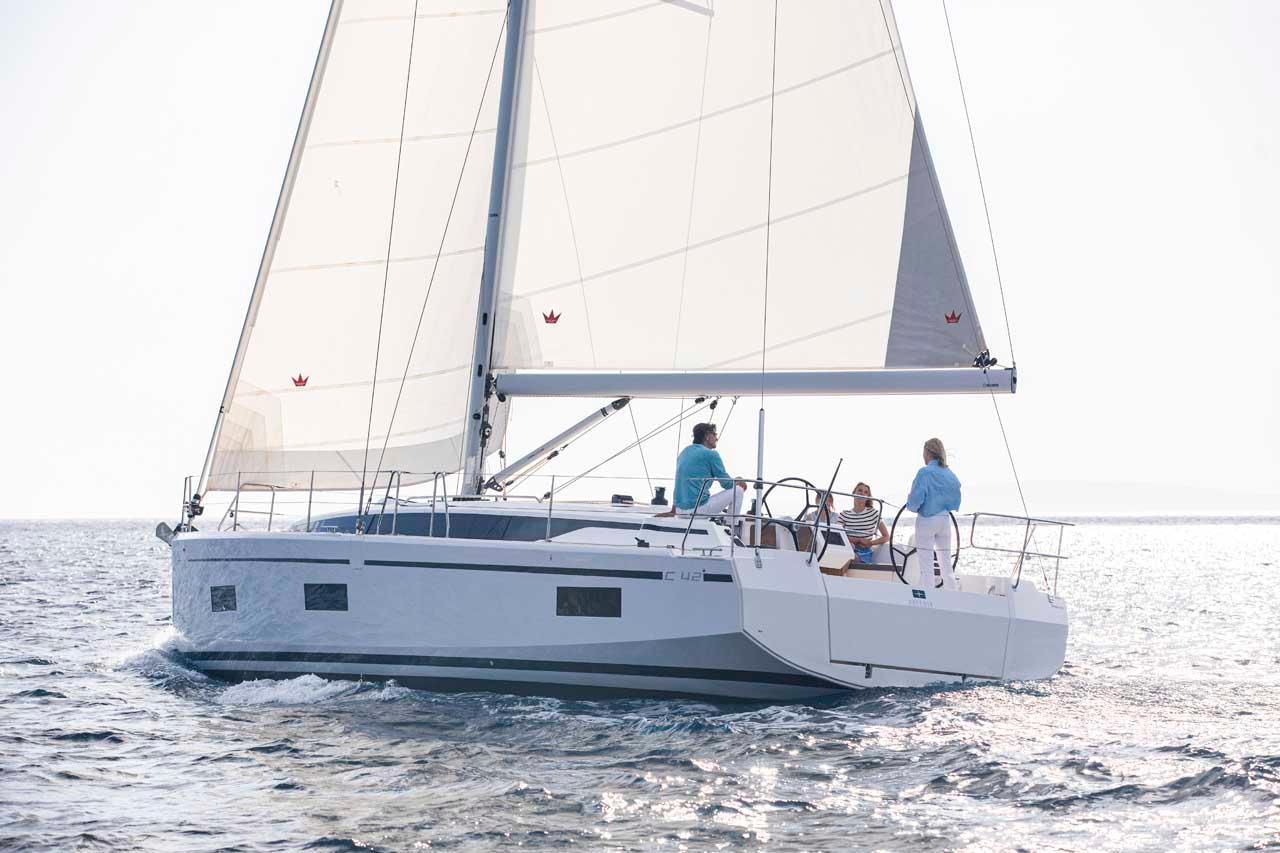Bavaria C42, picture 4