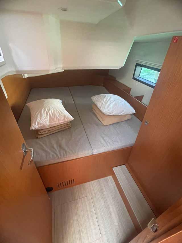 Bavaria C42, picture 8