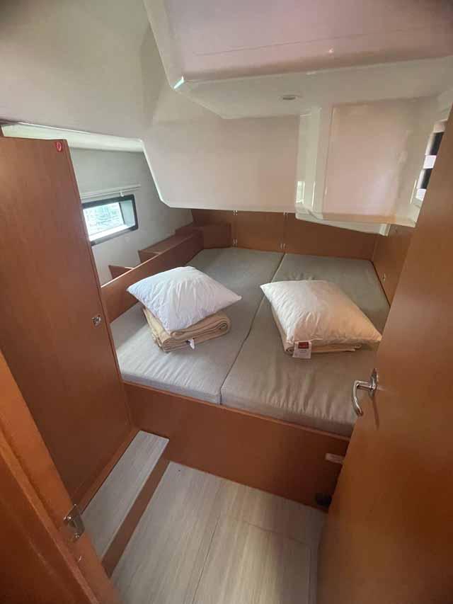 Bavaria C42, picture 7