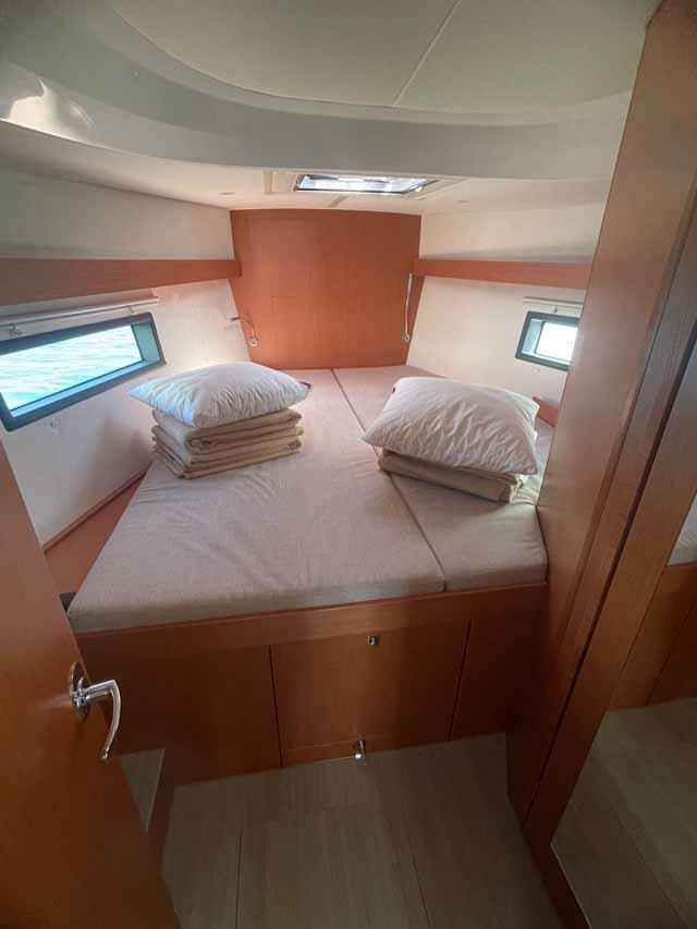 Bavaria C42, picture 6