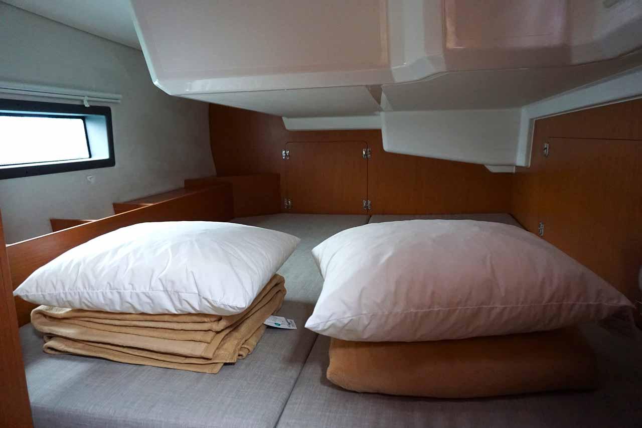 Bavaria C42, picture 16