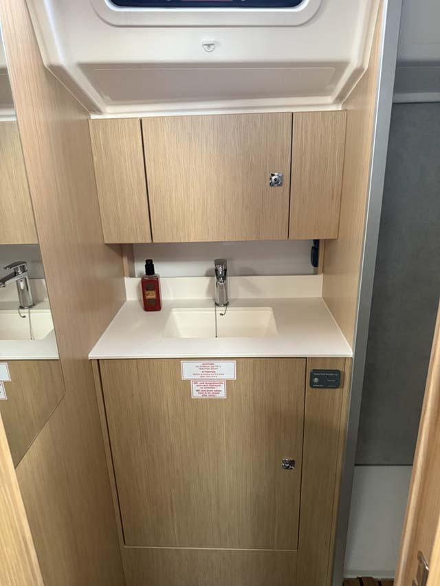 Bavaria C42 Style, picture 13