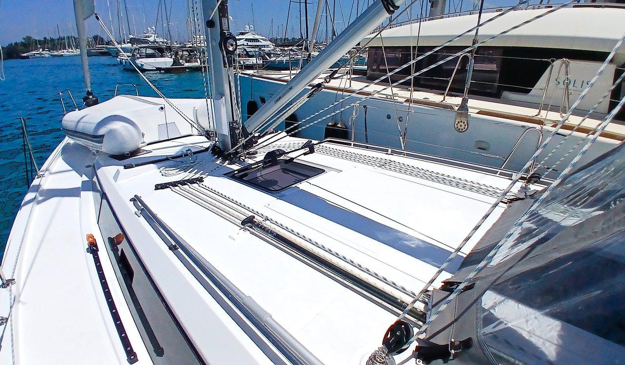 Bavaria C38, picture 6