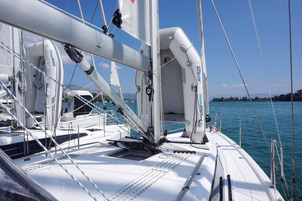 Bavaria C38, picture 5