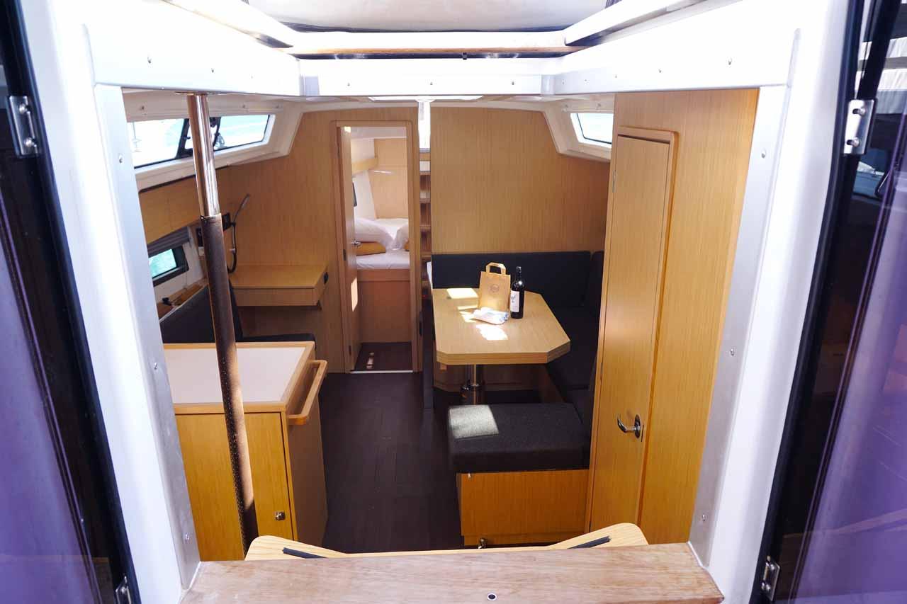 Bavaria C38, picture 10