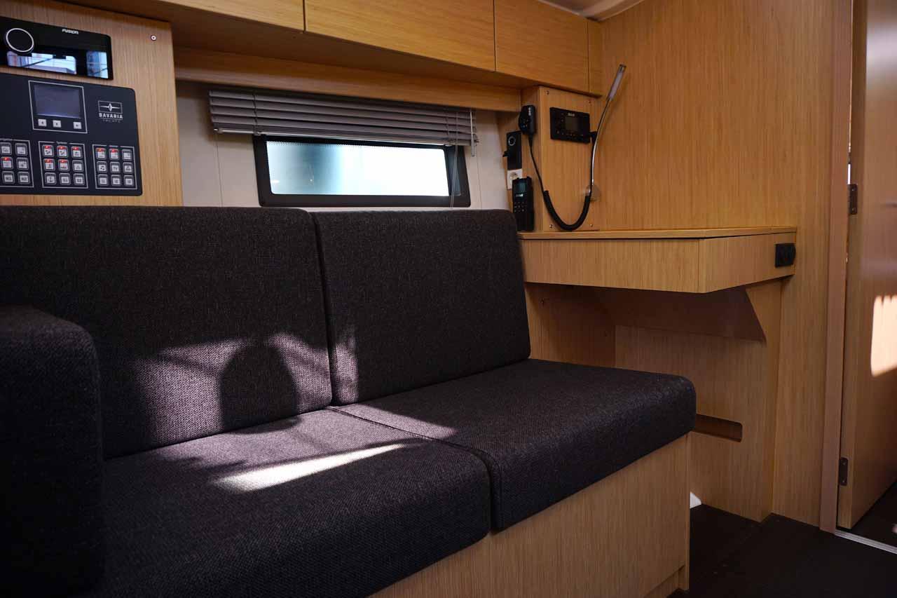 Bavaria C38, picture 12