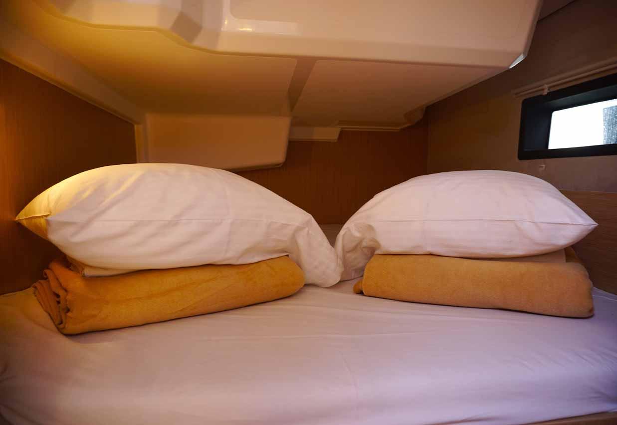 Bavaria C38, picture 18