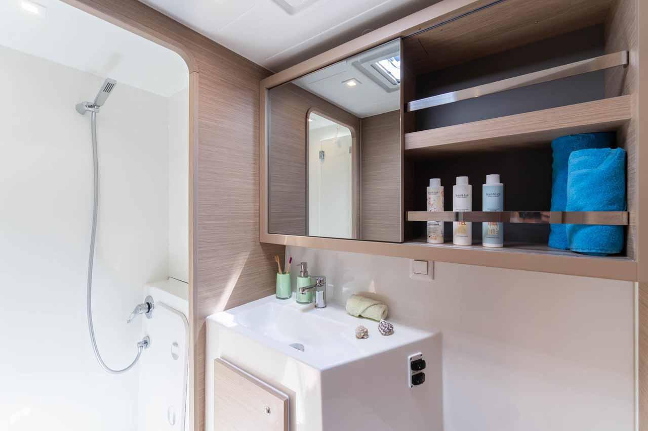 Lagoon 42 - 4 + 2 cab., picture 28