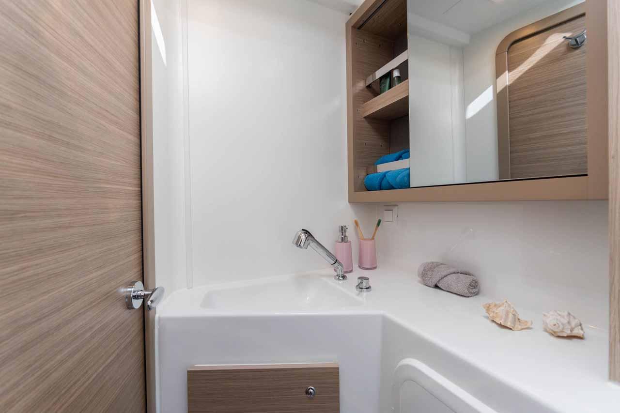 Lagoon 42 - 4 + 2 cab., picture 29