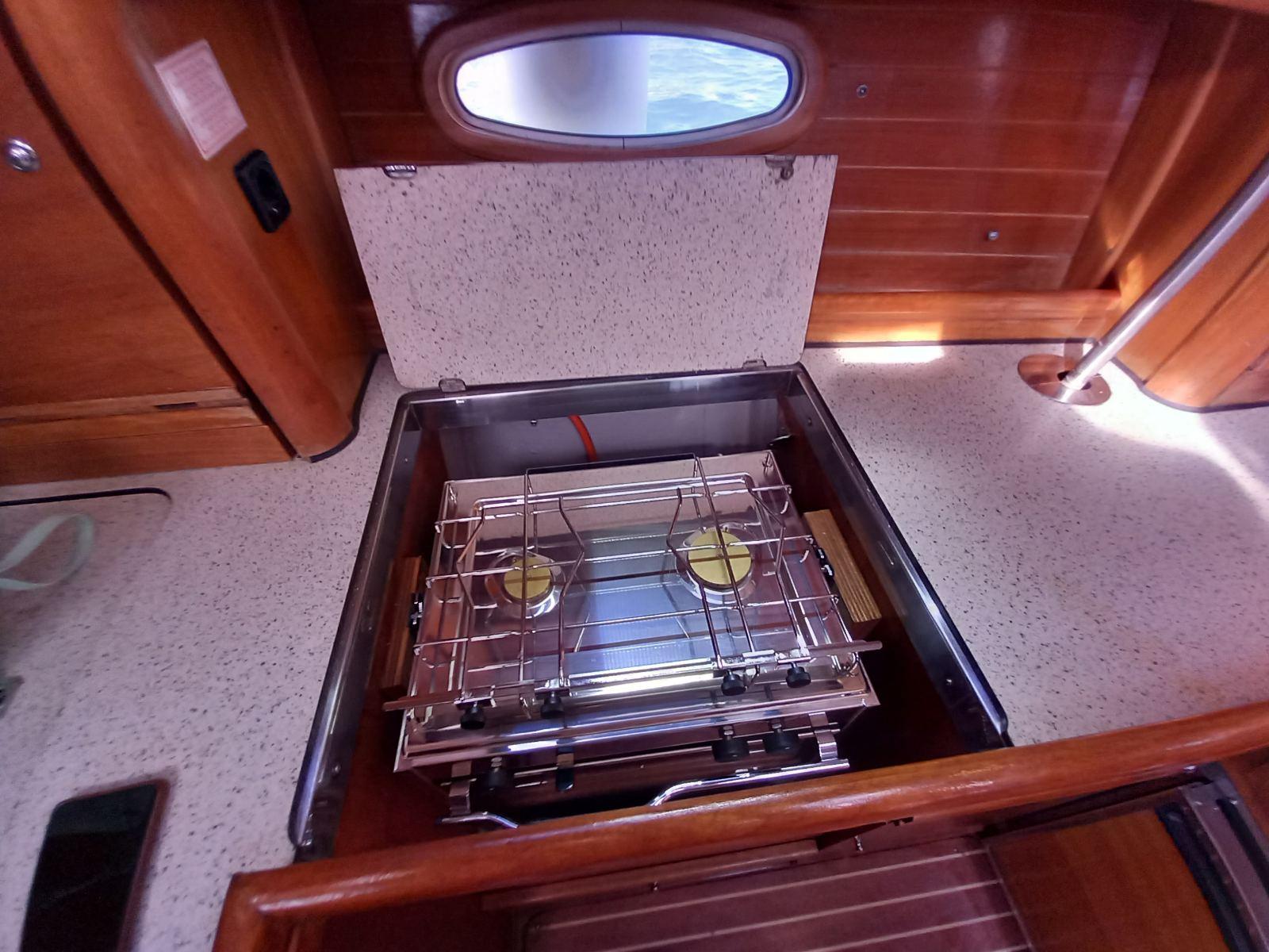 Bavaria 42 Cruiser, picture 13