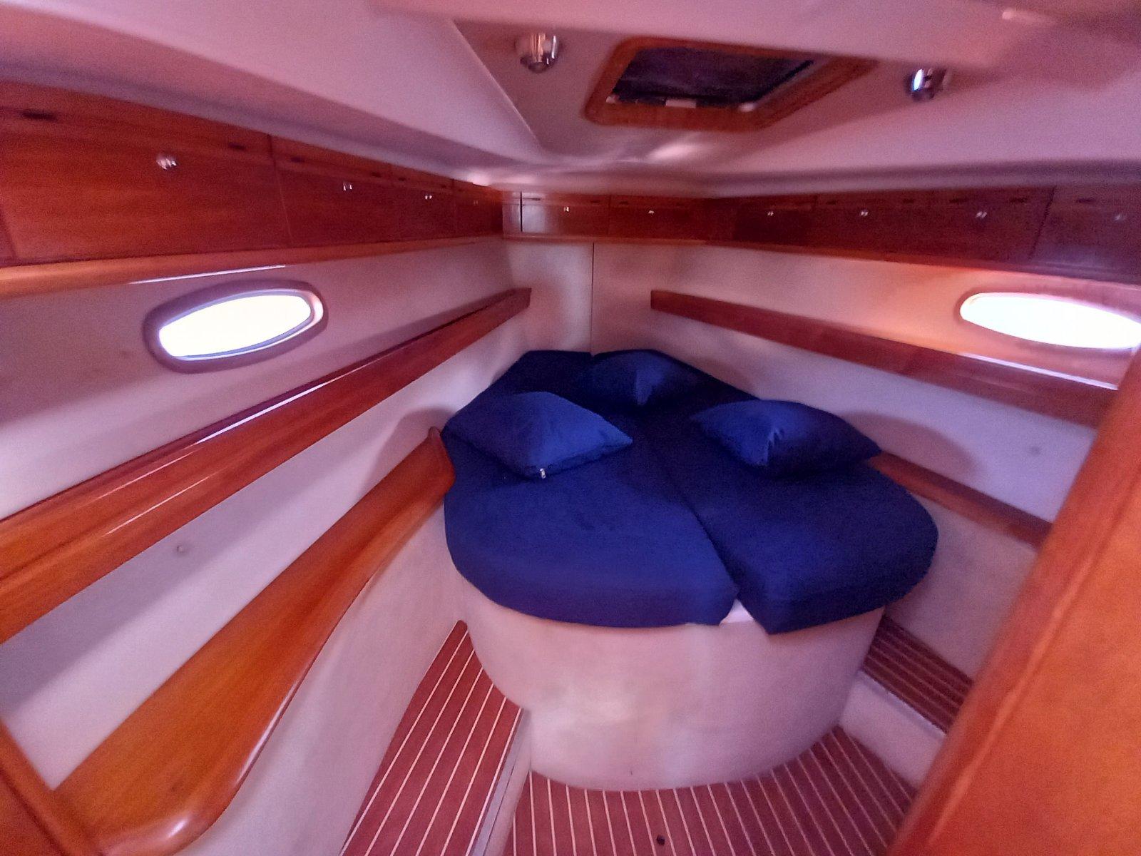 Bavaria 42 Cruiser, picture 12