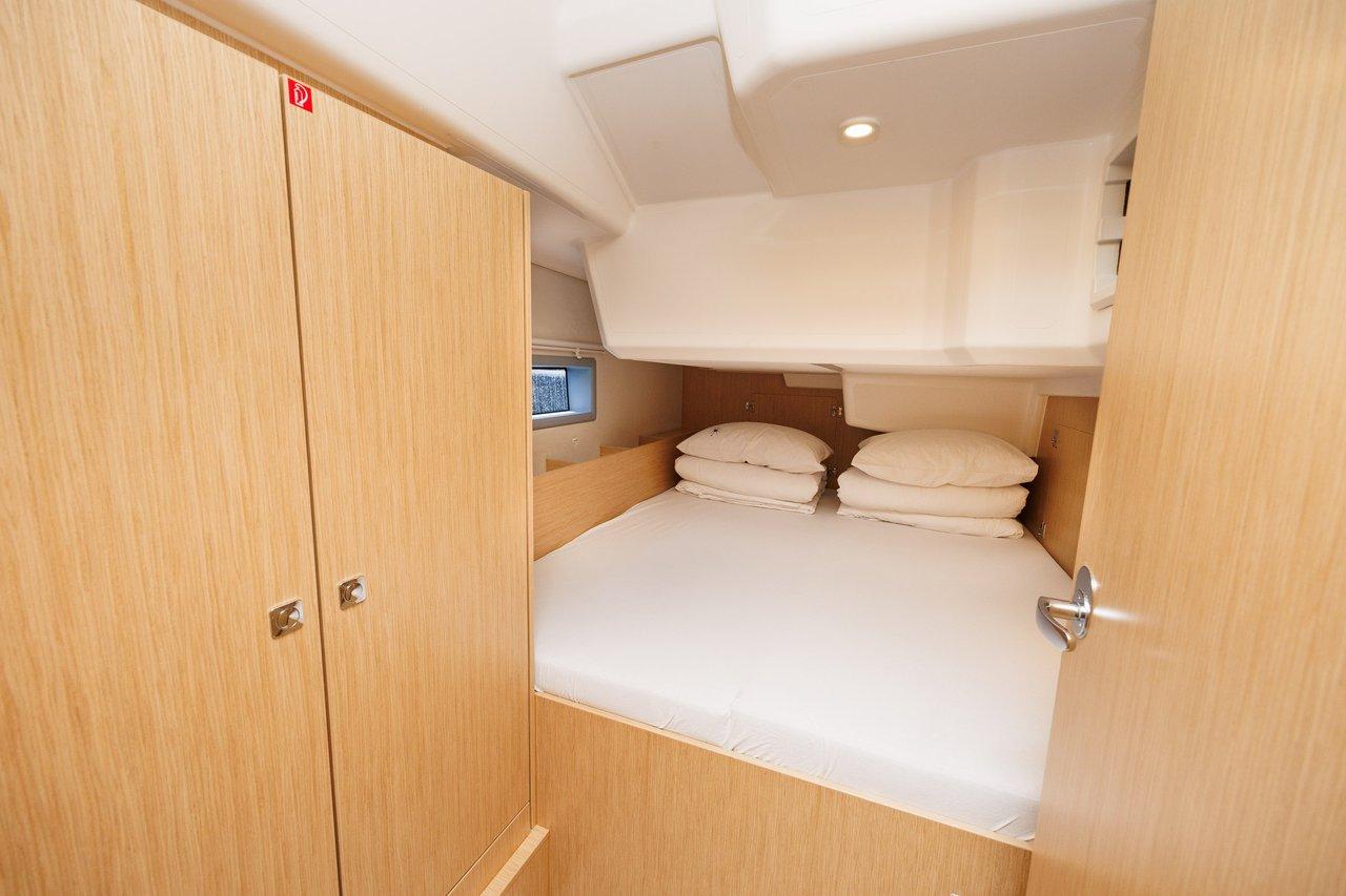 Bavaria C38, picture 19