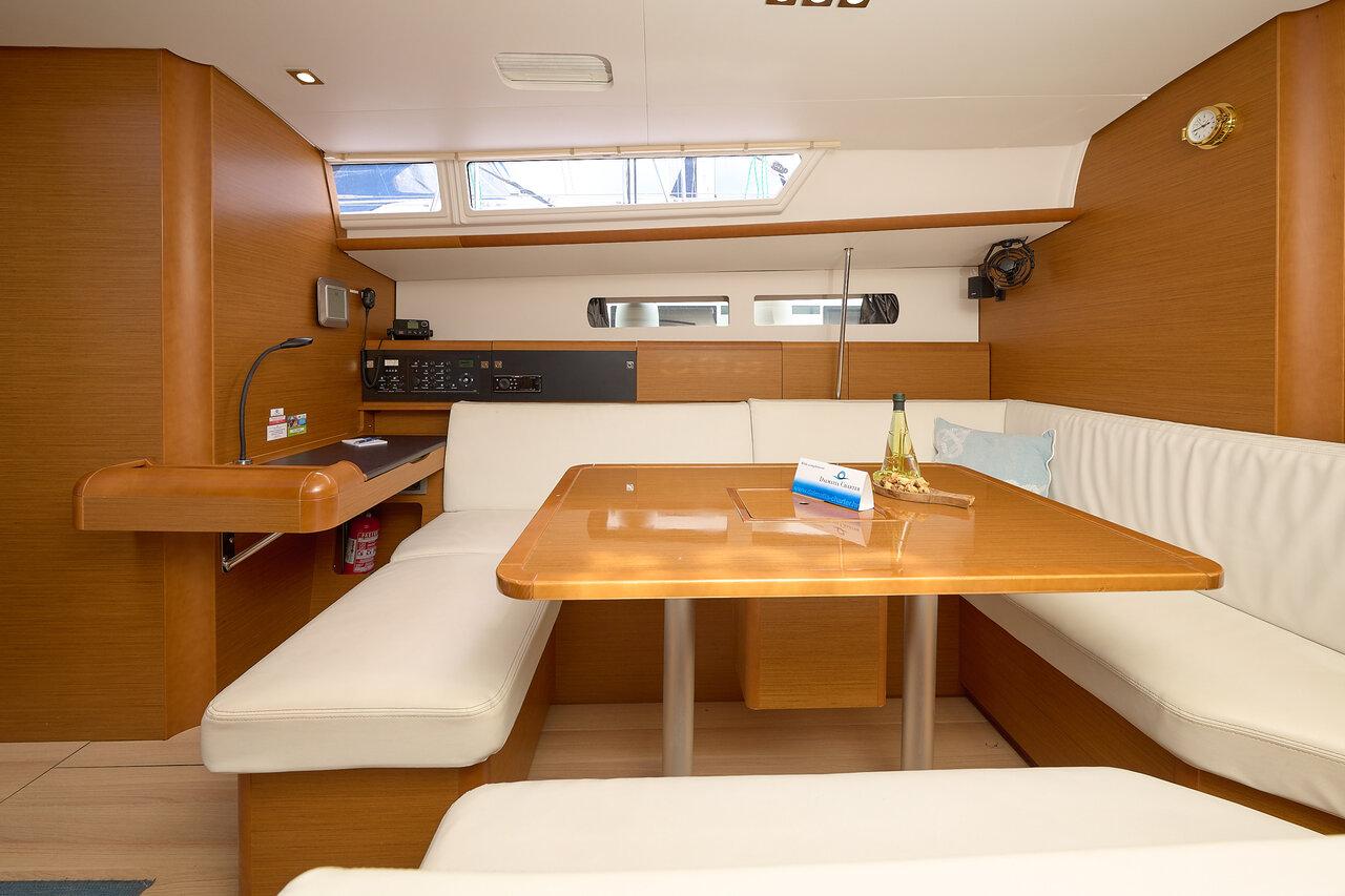 Sun Odyssey 479 - 4 cab., picture 15