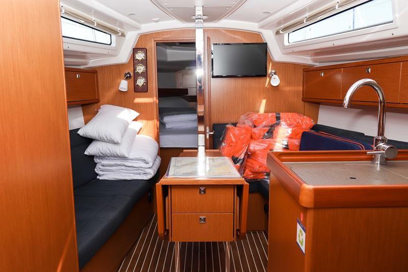 Bavaria Cruiser 34, picture 7