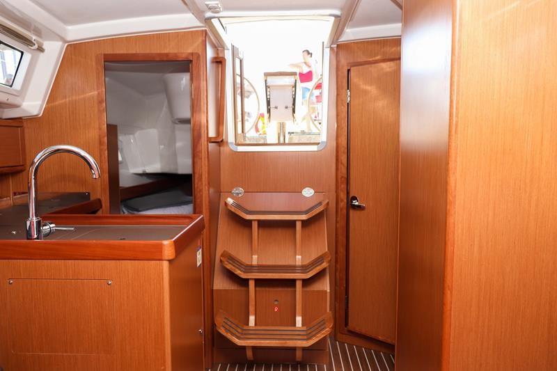 Bavaria Cruiser 34, picture 9