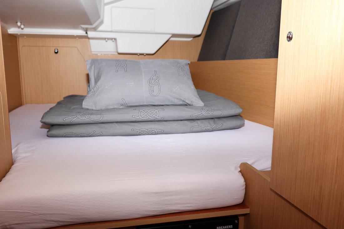 Oceanis 38.1, picture 14